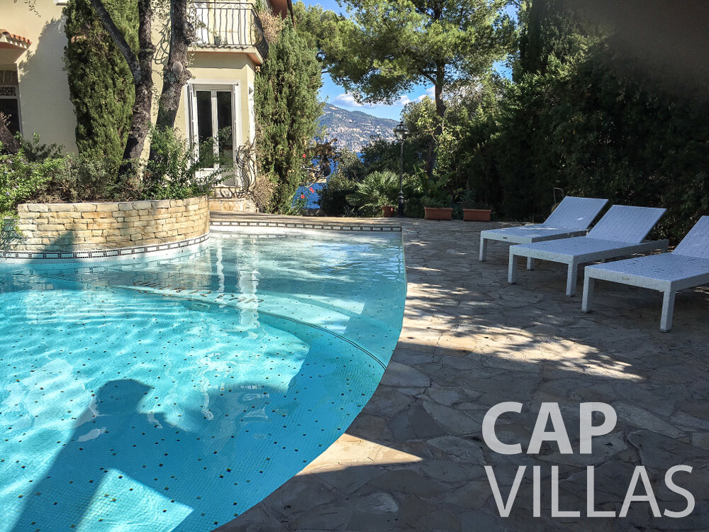 rent Villa Olive cap martin roquebrune terrace swimming pool
