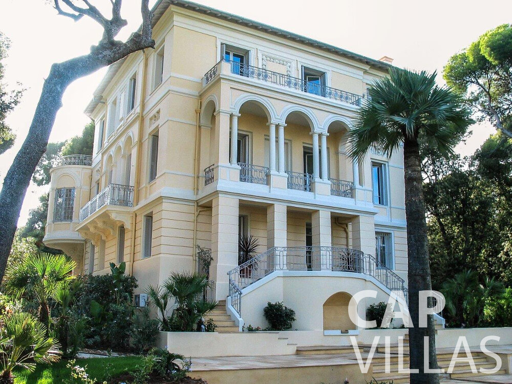rent Villa Linnea eze property